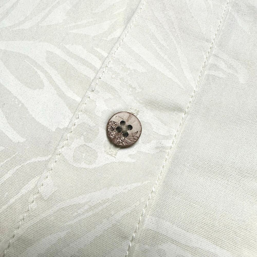 Chubbies | Men | Cream Tropical Palm Print Beach Popover Shirt | Medium - Picture 11 of 11
